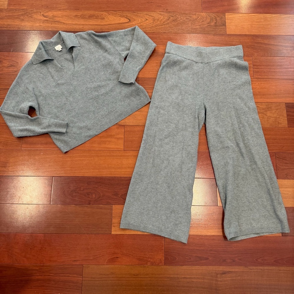 A New Day • Gray Knit Sweater and Pants Set • Size S/M